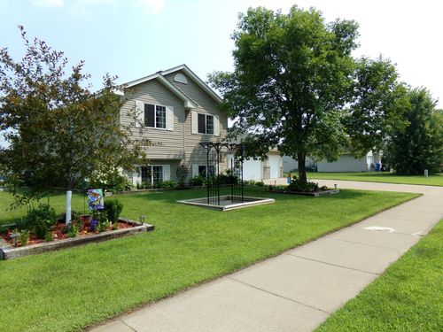 37851 Gerald Ave, North Branch, MN, 55056-5977 | Card Image