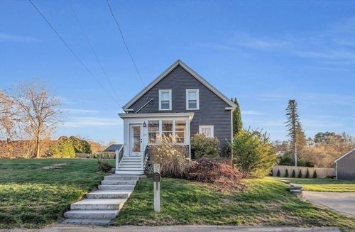 28 Currier Ave, Methuen, MA, 01844-2521 | Card Image