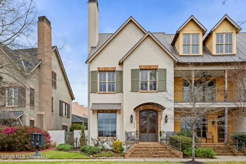 216 Eastpark St, Ridgeland, MS, 39157-2064 | Card Image