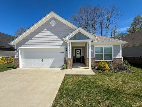 1003 Autumnwood Dr, Dickson, TN, 37055-8004 | Card Image