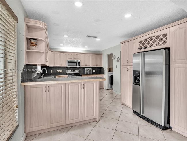 8970 Johnson St, House other with 3 bedrooms, 2 bathrooms and null parking in Pembroke Pines FL | Image 23