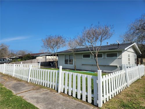 4810 Willowbrook Dr, Corpus Christi, TX, 78411-2722 | Card Image