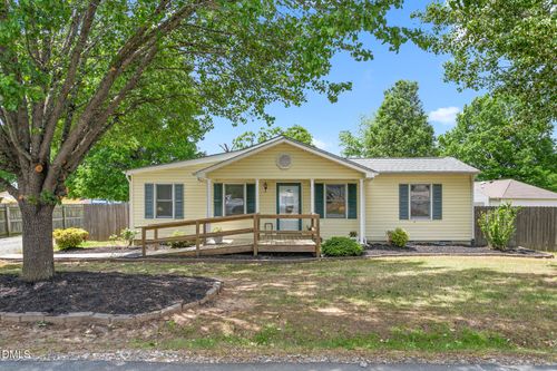610 Larry Ave, Graham, NC, 27253-2440 | Card Image
