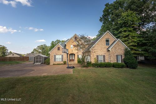 2670 Emerald Way Dr, Hernando, MS, 38632-6116 | Card Image