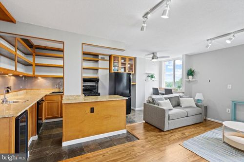 apt-406-4242 E West Hwy, CHEVY CHASE, MD, 20815-5949 | Card Image