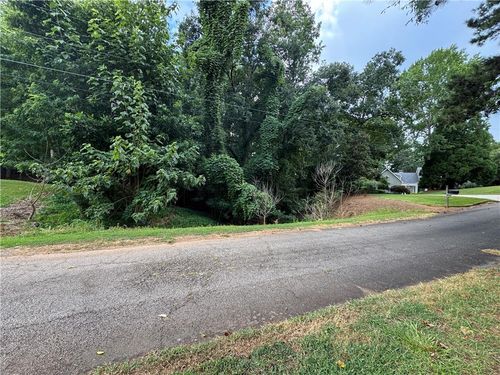 5327 Sherri Dr, Gainesville, GA, 30504-5113 | Card Image