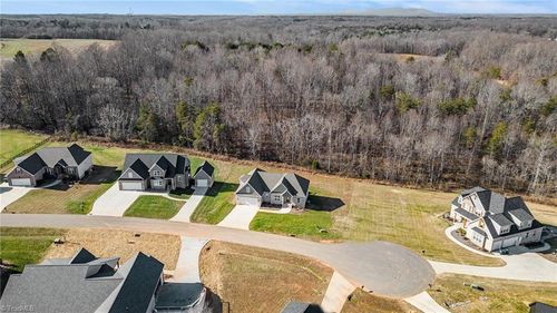 184 Providence Trl, Madison, NC, 27025-8353 | Card Image