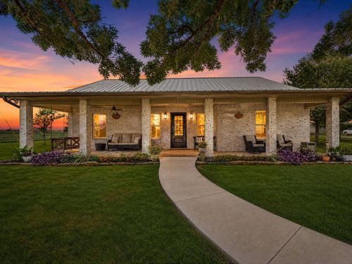 1835 Upper Montague Rd, Bowie, TX, 76230-6838 | Card Image