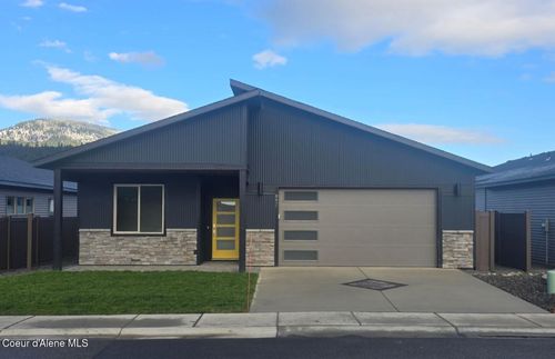 8691 W Hood St, Rathdrum, ID, 83858-5503 | Card Image
