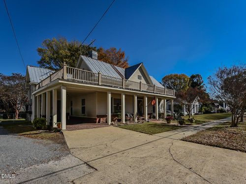 314 W Main St, Benson, NC, 27504-1348 | Card Image