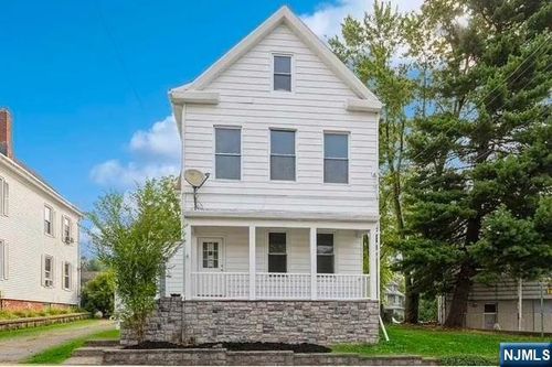 146 Godwin Ave, Midland Park, NJ, 07432-1895 | Card Image