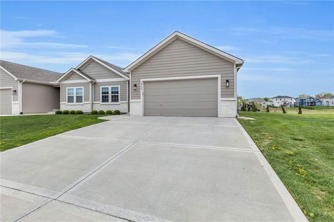 19707 196 Th St, House other with 2 bedrooms, 2 bathrooms and null parking in Spring Hill KS | Image 39