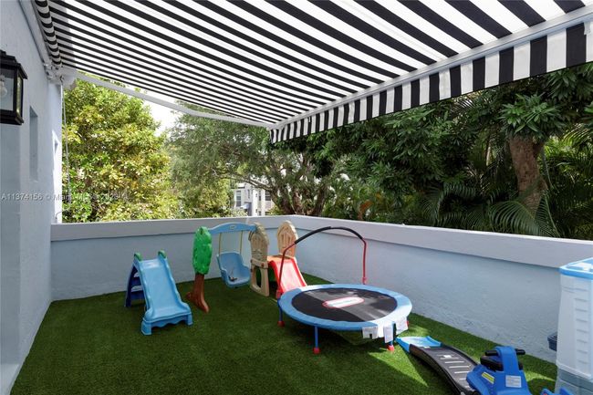 2 - 3154 Peachy St, Townhouse with 3 bedrooms, 3 bathrooms and null parking in Coconut Grove FL | Image 19