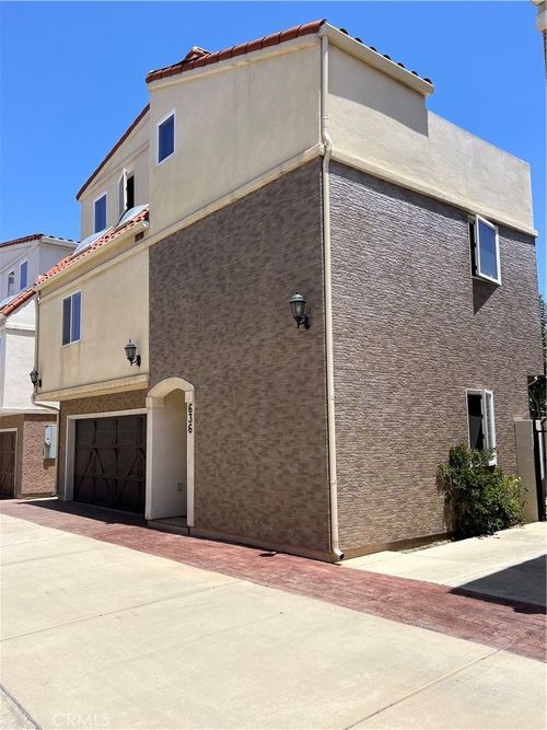 636 E 220th St, Carson, CA, 90745-3243 | Card Image