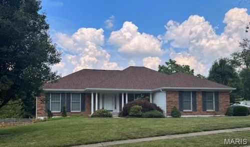 11280 Oak Hill Manor Dr, Bridgeton, MO, 63044-3119 | Card Image