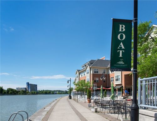 apt-312-270 Exchange Blvd, Rochester, NY, 14608-2770 | Card Image