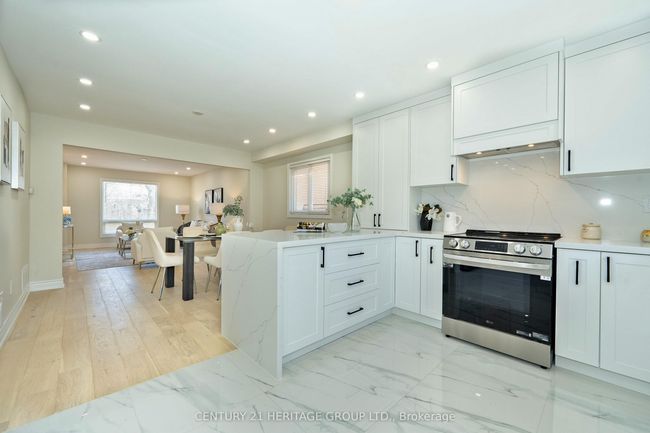 92 East Ave, House other with 4 bedrooms, 3 bathrooms and 2 parking in Scarborough ON | Image 10