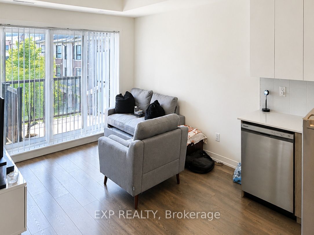Residential Lease in Toronto W04 3