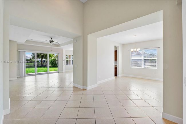 15917 - 15917 Rain Lilly Way, House other with 3 bedrooms, 2 bathrooms and null parking in Westlake FL | Image 8