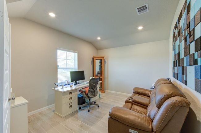 12917 S Winding Pines Dr, House other with 3 bedrooms, 2 bathrooms and 2 parking in Tomball TX | Image 7