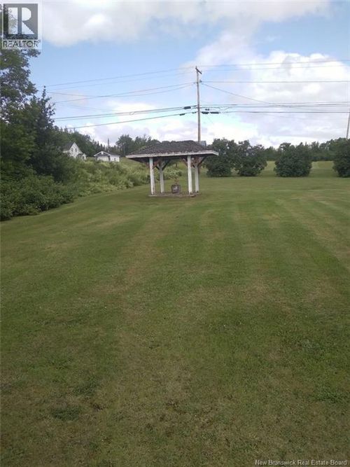 1632 Des Pionniers Ave, Balmoral, NB, E8E1E9 | Card Image