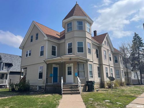1421 Grand Ave, Davenport, IA, 52803-4285 | Card Image