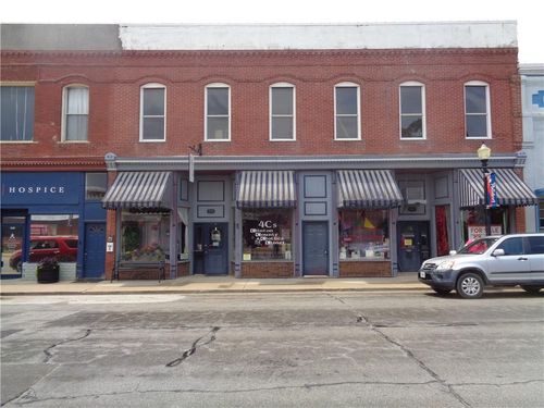 212-210-212 N Main St, Plattsburg, MO, 64477-1238 | Card Image