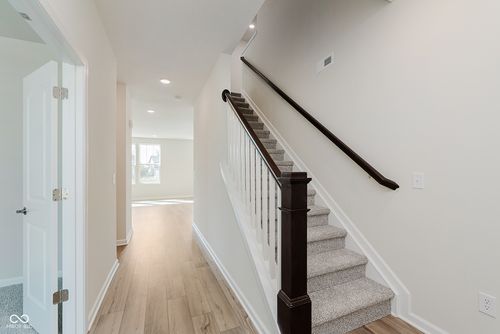 6863 Bridle Oaks Ct, Whitestown, IN, 46075-0300 | Card Image