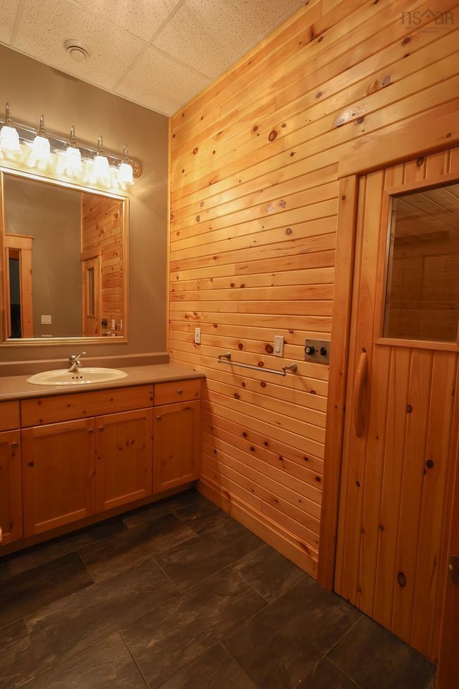 1591 Newburne Rd, Home with 4 bedrooms, 4 bathrooms and 3 parking in Barss Corner NS | Image 35