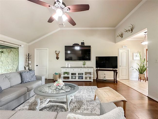2818 Rustic Wood Ln, House other with 3 bedrooms, 2 bathrooms and 2 parking in Rosharon TX | Image 7
