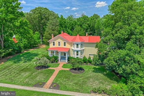 120 W Colonial Hwy, HAMILTON, VA, 20158-9005 | Card Image