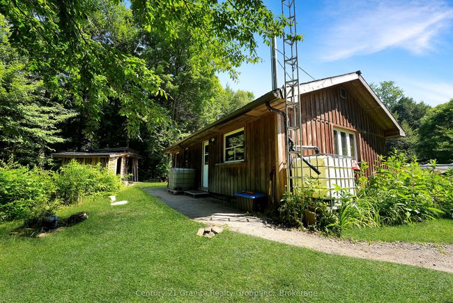 1842 Buckslide Rd, House other with 2 bedrooms, 1 bathrooms and 8 parking in Algonquin Highlands ON | Image 6
