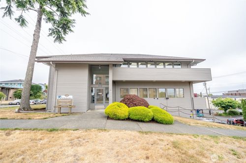 218 N Broadway Street, Aberdeen, WA, 98520 | Card Image