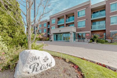 210 - 25 Rosedale Via, Condo with 1 bedrooms, 1 bathrooms and 1 parking in Brampton ON | Image 1