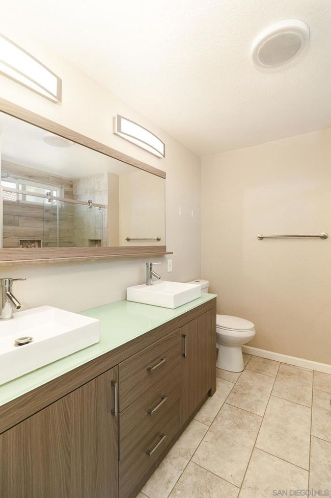 UNIT-17 - 8715 Westmore Rd, House other with 4 bedrooms, 2 bathrooms and 4 parking in San Diego CA | Image 17