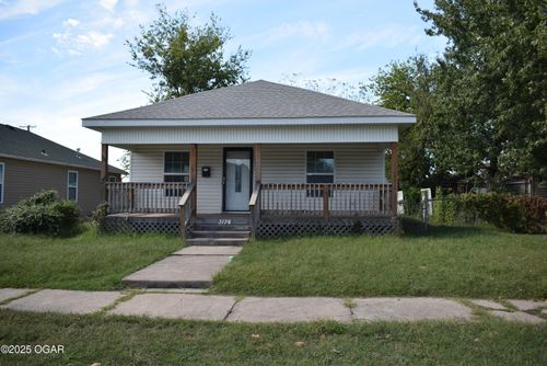 2128 S Moffet Ave, Joplin, MO, 64804-1942 | Card Image