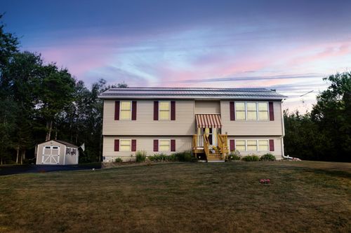 31 Jay'S Way, Hampden, ME, 04444 | Card Image
