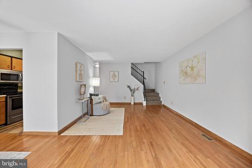 9320 Jarrett Ct, MONTGOMERY VILLAGE, MD, 20886-4042 | Card Image