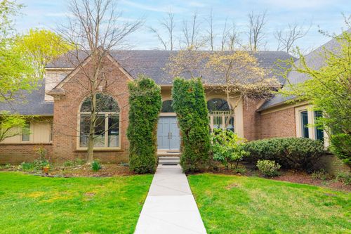 4599 Ravine Dr, Bloomfield Hills, MI, 48301-3638 | Card Image