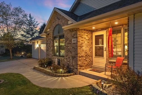 305 Kames Court, Slinger, WI, 53086 | Card Image
