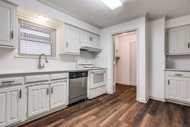 2 Preston Trail Ct, House other with 3 bedrooms, 2 bathrooms and null parking in Pantego TX | Image 10