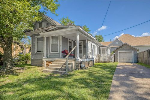 **116 W 9th St, Pittsburg, KS, 66762-3813 | Card Image