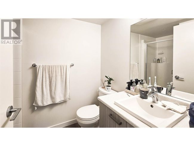 301 - 775 Academy Way, Condo with 3 bedrooms, 3 bathrooms and 1 parking in Kelowna BC | Image 24