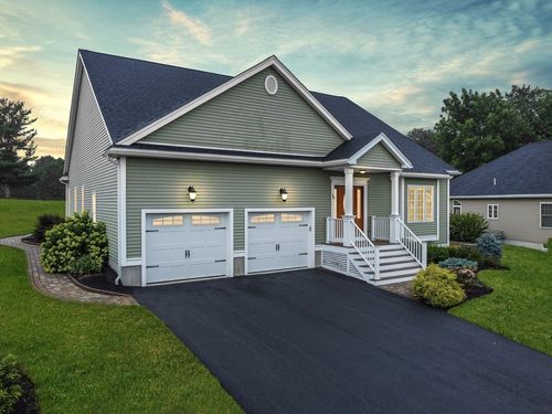 75-75 Front St, Haverhill, MA, 01835-7185 | Card Image