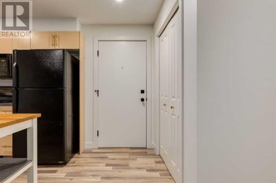 2395 Eversyde Ave Sw, Condo with 2 bedrooms, 1 bathrooms and 1 parking in Calgary AB | Image 2