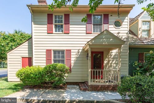 823 College Ave, Fredericksburg, VA, 22401-5469 | Card Image