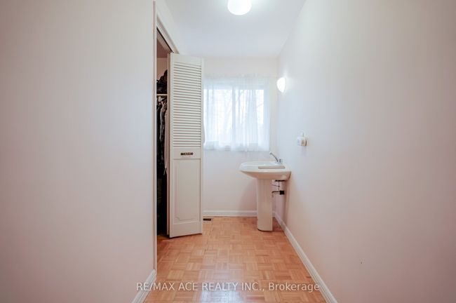 28 Wilkins Dr, House other with 6 bedrooms, 3 bathrooms and 4 parking in Kitchener ON | Image 26