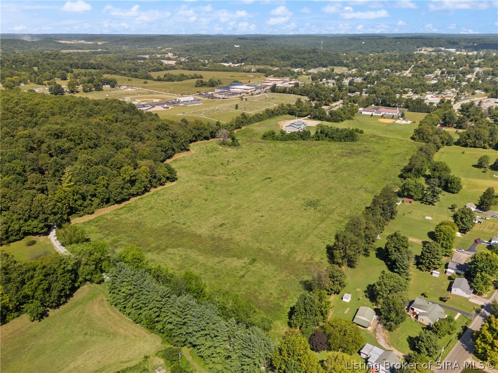 Land in Paoli 3