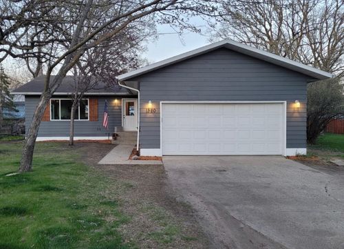 1320 Lori Ave, Detroit Lakes, MN, 56501-4204 | Card Image