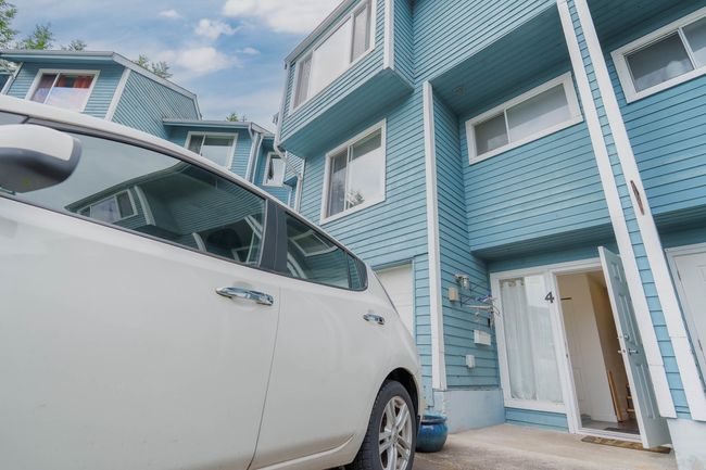 4 - 822 Gibsons Way, Condo with 2 bedrooms, 2 bathrooms and 2 parking in Gibsons BC | Image 25